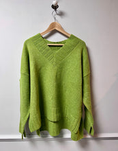 Load image into Gallery viewer, V Neck Jumper With a Chunky Rib | Kiwi