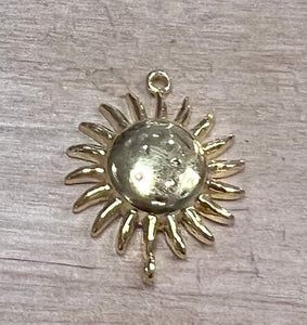 The Sun Charm | Gold