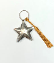 Load image into Gallery viewer, star keyring 