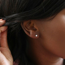 Load image into Gallery viewer, Sterling Silver Crystal Stud Earrings