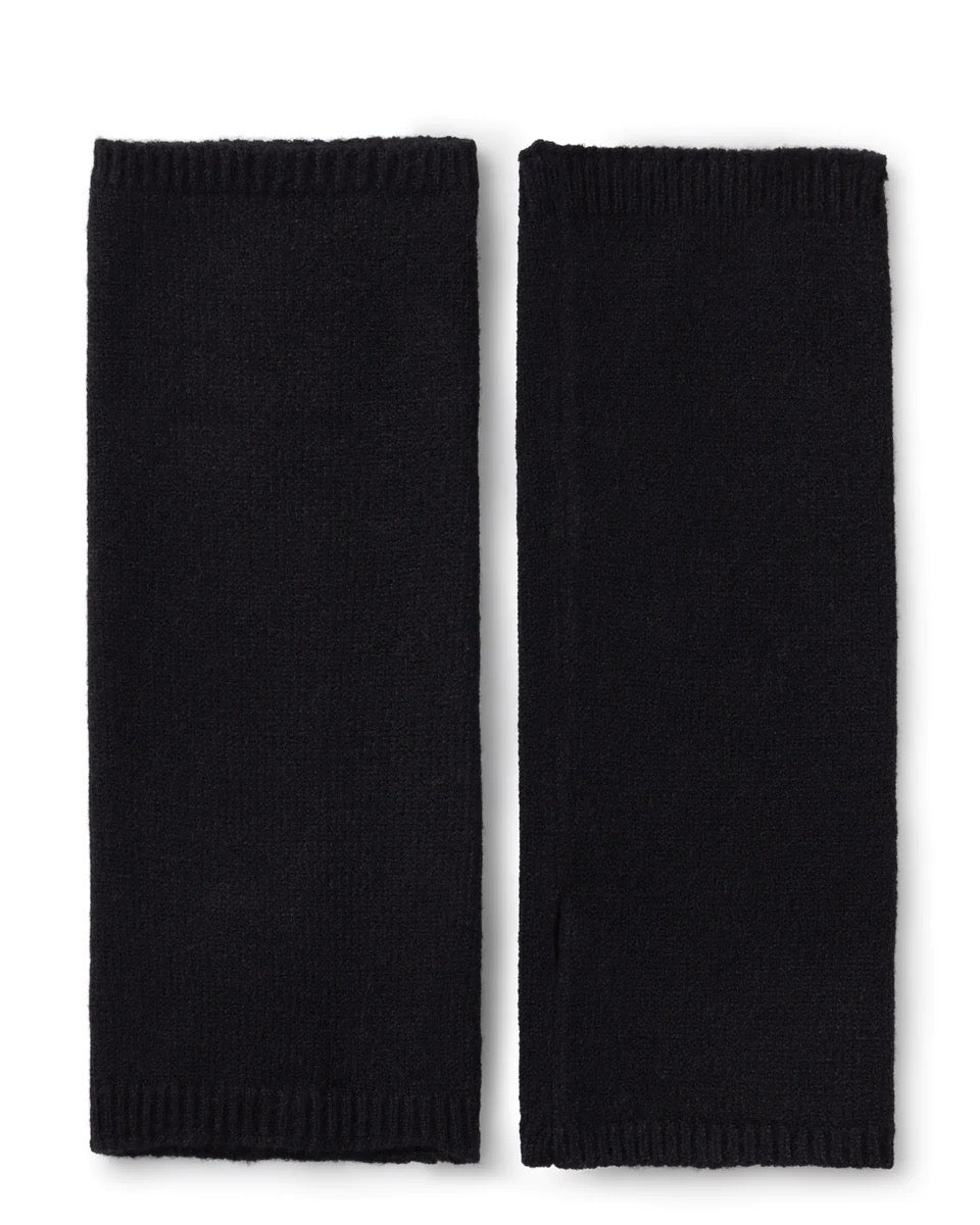 Fingerless gloves in black - perfect winter accessories 