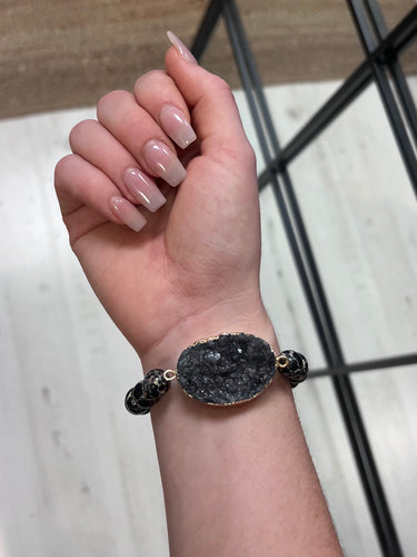 Black Druzy And Natural Stone Elasticated Bracelet