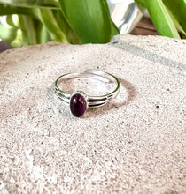 Load image into Gallery viewer, Garnet stone sterling silver ring