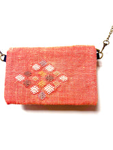 Load image into Gallery viewer, Moroccan Sabra (cactus silk) handbag