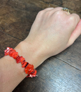 Coloured Shell Elasticated Bracelet | Red