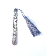 Load image into Gallery viewer, Moroccan Bookmark with Grey Tassel