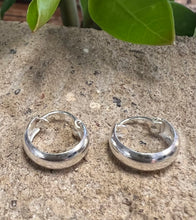 Load image into Gallery viewer, tiny 1 cm chunky hoops in sterling silver