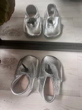 Load image into Gallery viewer, Baby slippers - silver moccasins
