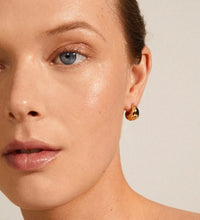 Load image into Gallery viewer, Alexane Chunky Mini Hoop Earrings | Gold Plated