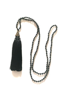 Black sparkly bead necklace