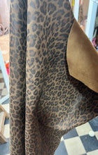 Load image into Gallery viewer, Leopard Print Suede Moroccan Babouche Slippers