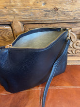 Load image into Gallery viewer, Crossbody 2 in 1 Clutch Bag