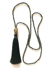 Load image into Gallery viewer, Black beaded necklace