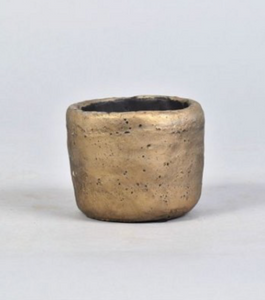 Rustic bronze pot 9 X 8cm