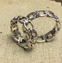 Load image into Gallery viewer, Sterling Silver Chain Link Ring