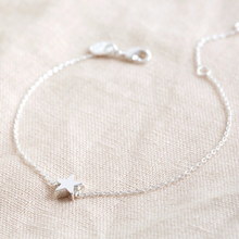 Load image into Gallery viewer, A single star bead on a chain bracelet -silver