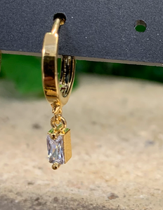 Huggie earring with small clear crystal drop