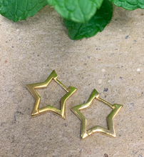 Load image into Gallery viewer, Gold Plated Star Earrings