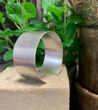 Load image into Gallery viewer, Simple Antique Silver Cuff Bracelet