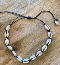 Load image into Gallery viewer, Natural shell necklace on black cord
