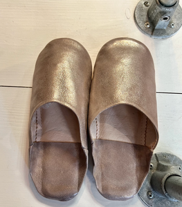 Dusky Pink Shimmer Moroccan Babouche Leather Slippers