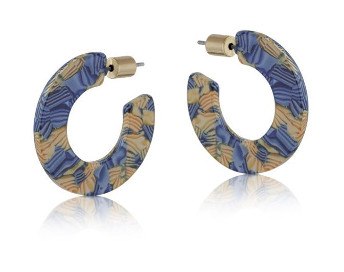 These Big Metal London ladies resin earrings are in vibrant colours of blue and orange which merge in a pattern. With posts to the back so you can take them in and out with ease. 