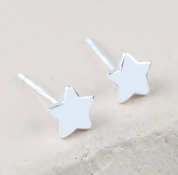 Sterling silver 925 womens stud earrings, with a polished finish. Butterfly push backs. 