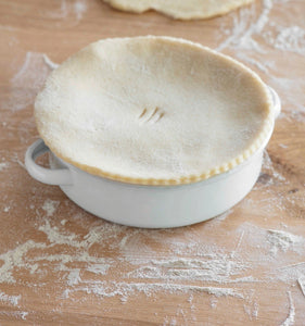 pie dish | white enamel