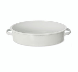 A simple roasting enamel dish perfect for your roasting needs