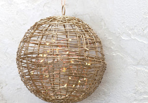 Opening brass wire bauble NGONI 10 x 8 cm