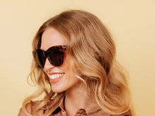 Load image into Gallery viewer, Sunglasses Polarised &#39;Olsen&#39; Tortoiseshell