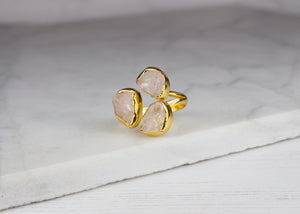 Triple gold ring with rose quartz stones